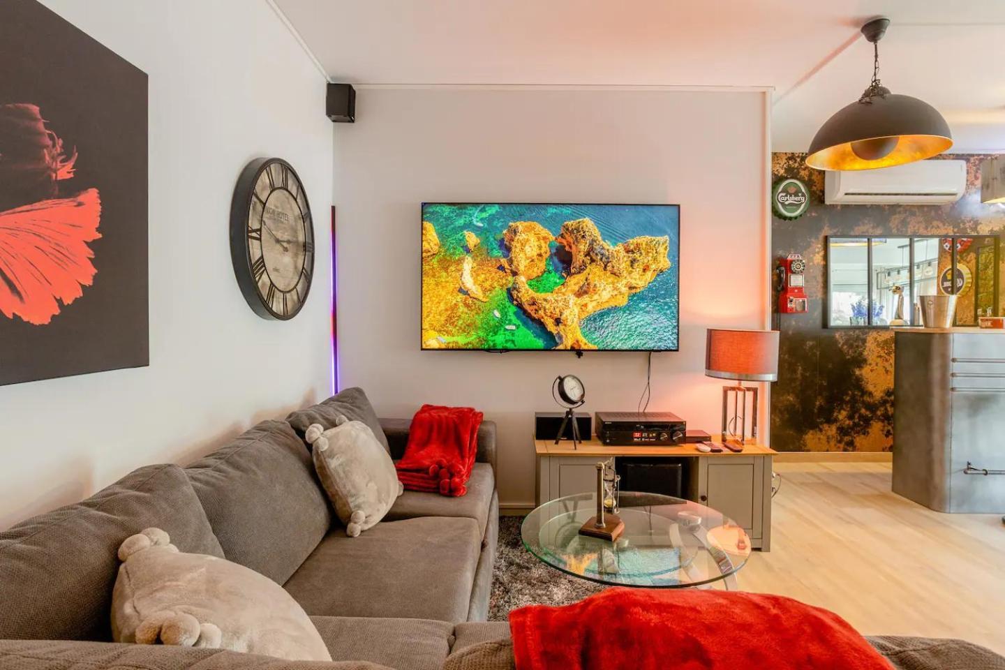 High Standing! 200m2 Private Garden Jacuzzi Sun Bed & Interior Apartment Antibes